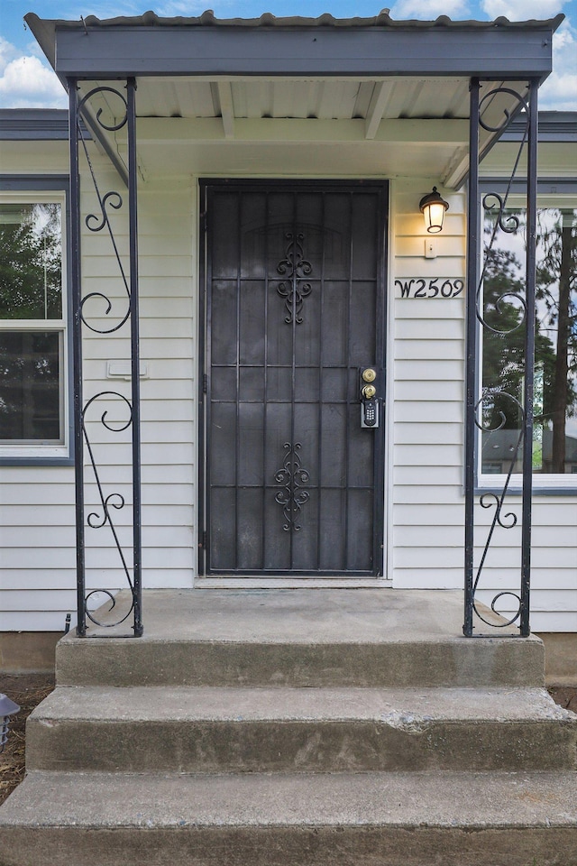 2509 W Upton Ave, Spokane, WA 99205 - entrance to property