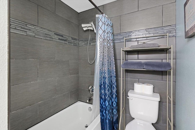 404 E Carriage Ct, Spokane, WA 99218 - bathroom featuring shower / tub combo and toilet