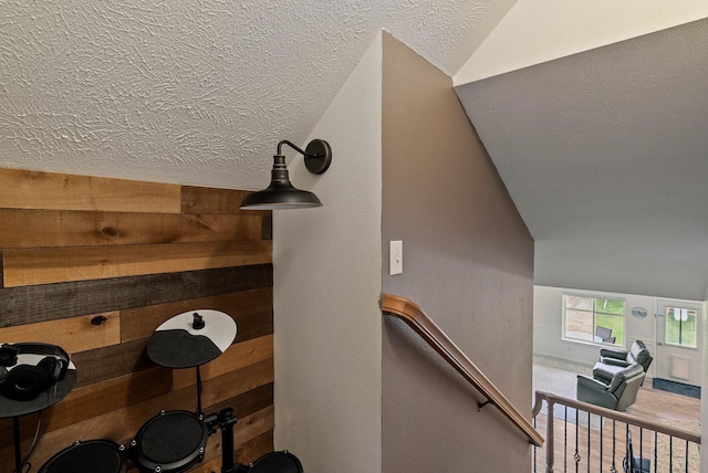 17309 E Baldwin Ave, Spokane Valley, WA 99016 - detailed view of a textured ceiling and wooden walls