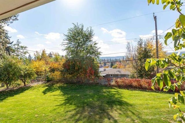5801 N Drumheller St, Spokane, WA 99205 - view of grassy yard