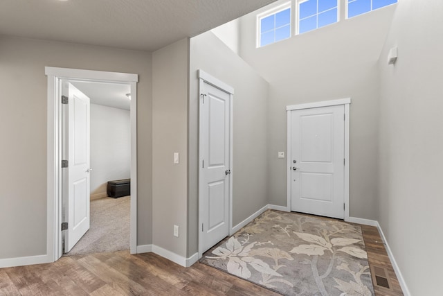 2373 N Colonial Rd, Liberty Lake, WA 99016 - entryway featuring wood finished floors and baseboards