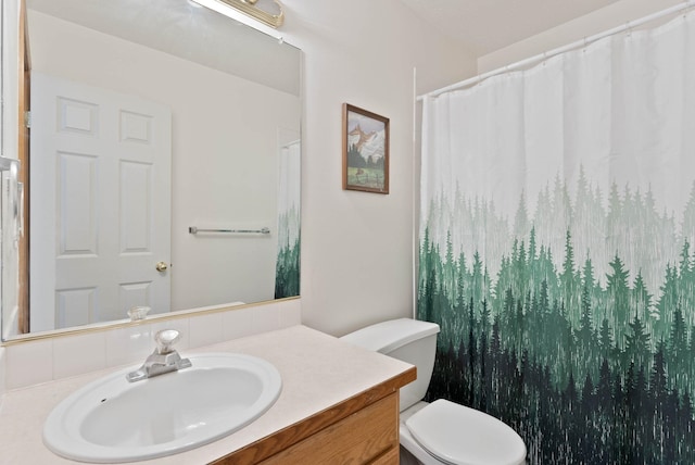 17813 N Lidgerwood St, Colbert, WA 99005 - bathroom with vanity and a shower with curtain