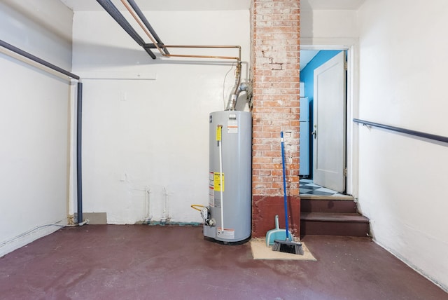 106 E 29th Avenue Corner Of 29Th & Tekoa - Entry & Garage On Tekoa, Spokane, WA 99203 - utilities with gas water heater