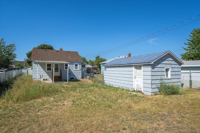 2608 E Heroy Ave, Spokane, WA 99207 - rear view of house with an outdoor structure