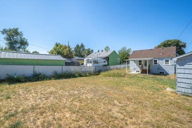 2608 E Heroy Ave, Spokane, WA 99207 - view of yard featuring entry steps