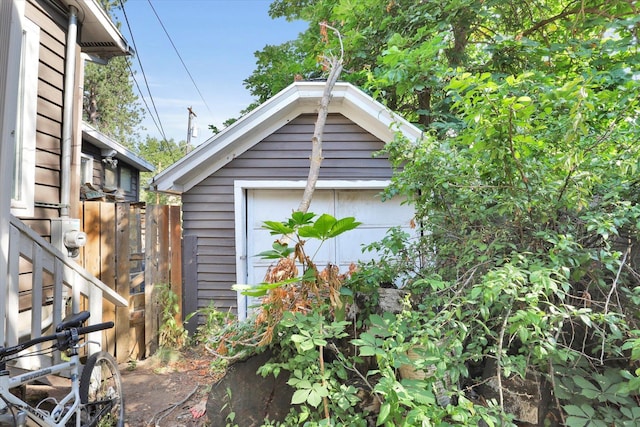 452 W 26th Ave, Spokane, WA 99203 - garage with a shed