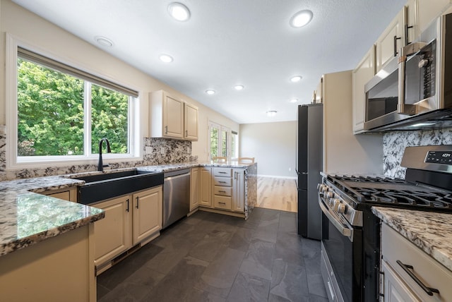 6210 S Freya St, Spokane, WA 99223 - photo 14