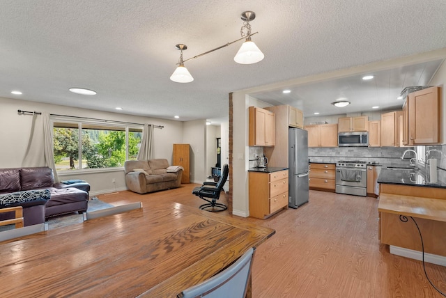 9322 E Wellesley Ave, Spokane, WA 99206 - photo 5