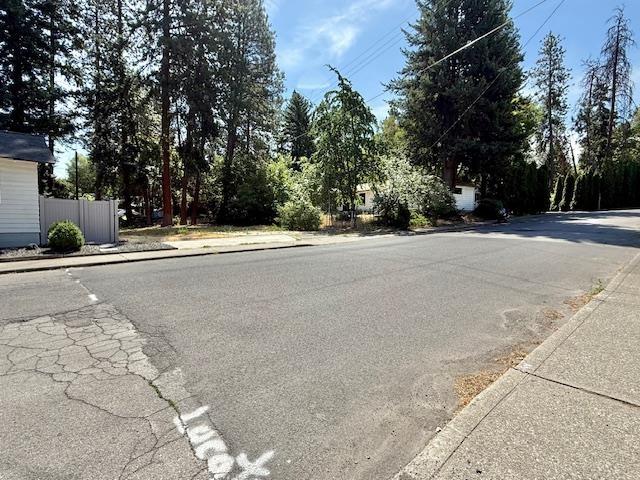 1417 S Conklin St, Spokane, WA 99223 - photo 18
