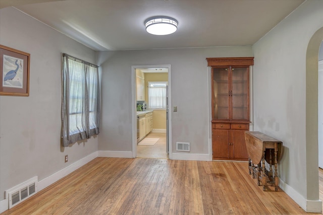 1026 E 39th Ave, Spokane, WA 99203 - photo 11