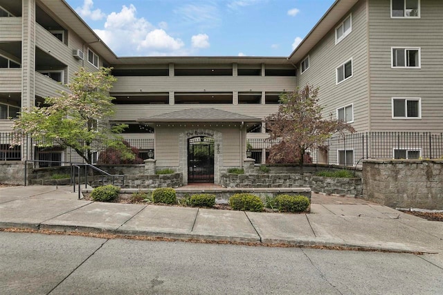 930 S Cowley St Unit 301, Spokane, WA 99202 - photo 1