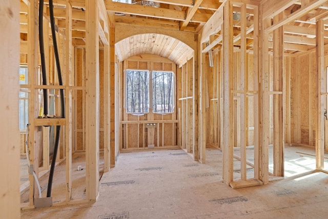 miscellaneous room with arched walkways