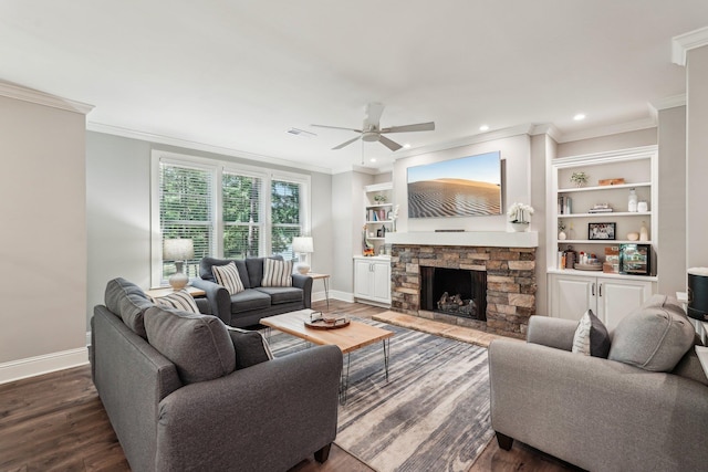 1050A Tailwater, Greensboro, GA 30642 - living area featuring baseboards, a ceiling fan, wood finished floors, ornamental molding, and recessed lighting