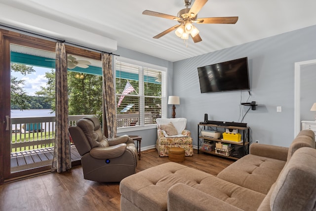 138B Little River Run, Eatonton, GA 31024 - living room with wood finished floors and ceiling fan