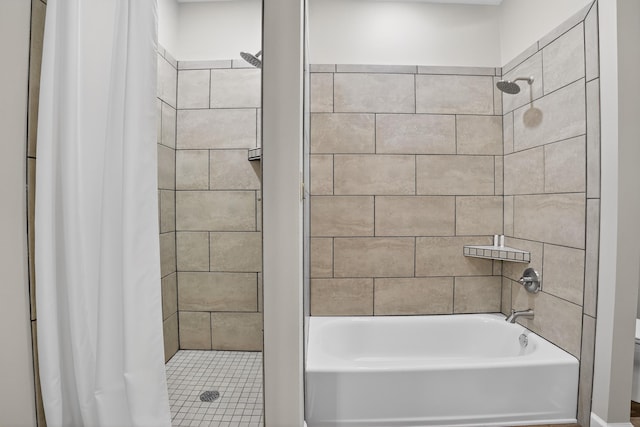 1005 Dennis St, Eatonton, GA 31024 - full bathroom featuring tiled shower / bath