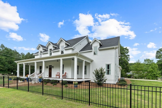 855 Jasper St, Madison, GA 30650 - farmhouse inspired home featuring covered porch, a fenced front yard, and a shingled roof