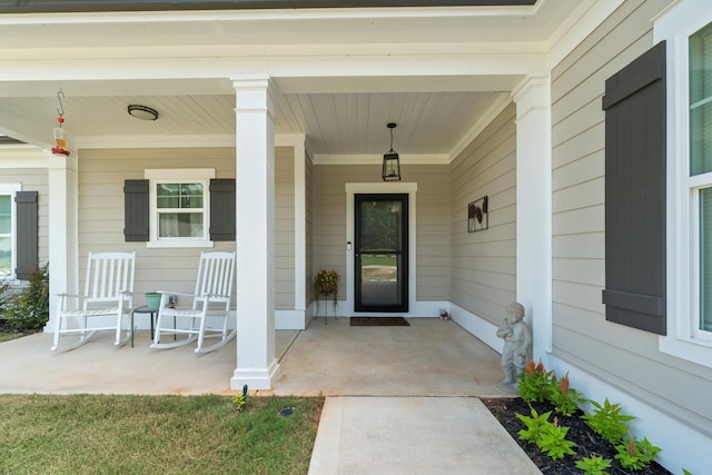 165 Hunters Chase Ct, Eatonton, GA 31024 - entrance to property featuring a porch