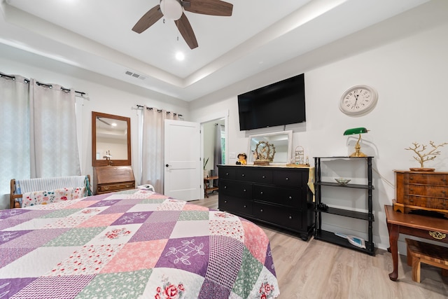 165 Hunters Chase Ct, Eatonton, GA 31024 - bedroom with light wood-style floors, recessed lighting, and ceiling fan
