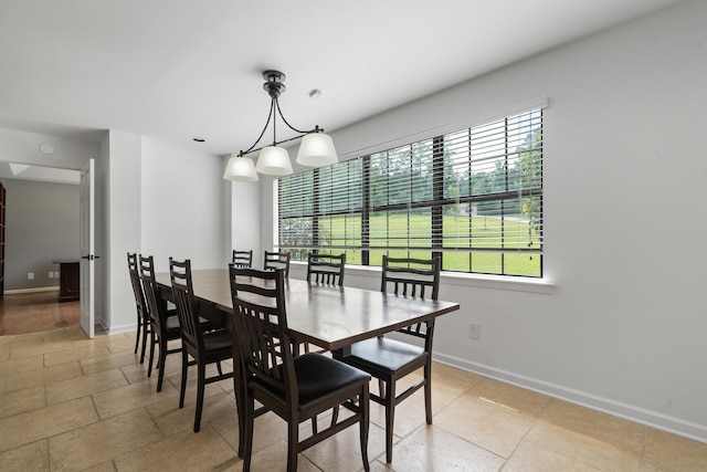32 Lily Pt, Sparta, GA 31087 - dining area featuring baseboards