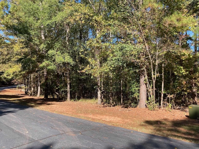 Listing photo 2 for 108 Porterfield Dr, Eatonton GA 31024