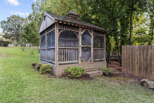 deck with outdoor dining area