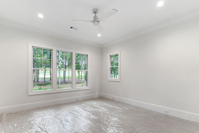 empty room with ceiling fan