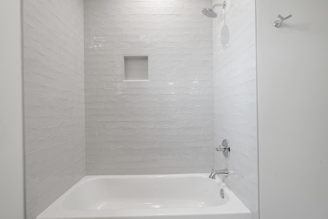 bathroom featuring shower / tub combination