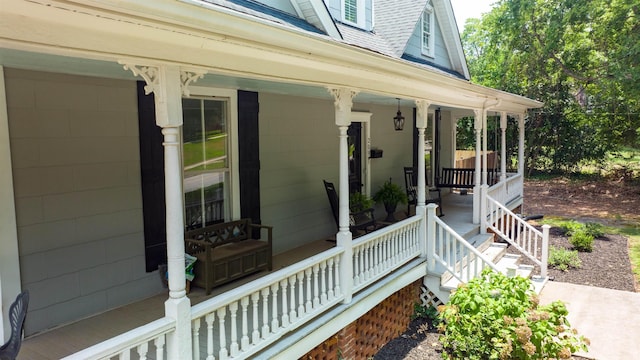 entrance to property with covered porch