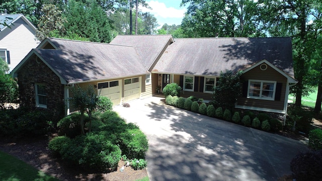 view of front of house featuring a garage