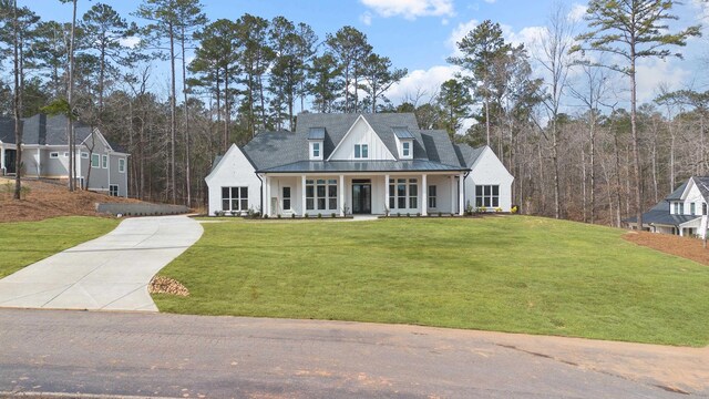 view of front facade featuring covered porch