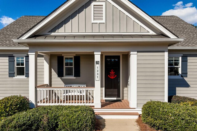 view of front of home with a porch