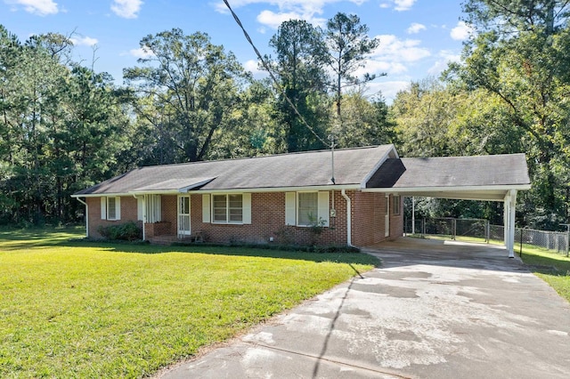 single story home with a front yard