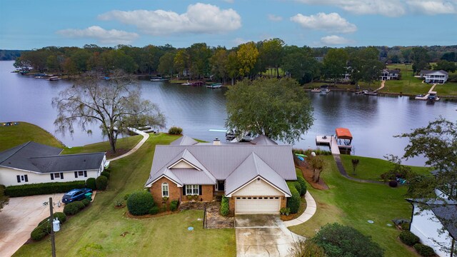 bird's eye view featuring a water view