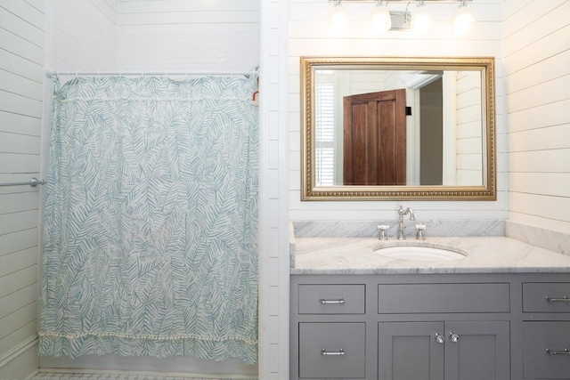 1011 Dogwood Dr, Greensboro, GA 30642 - full bathroom featuring a shower with shower curtain and vanity