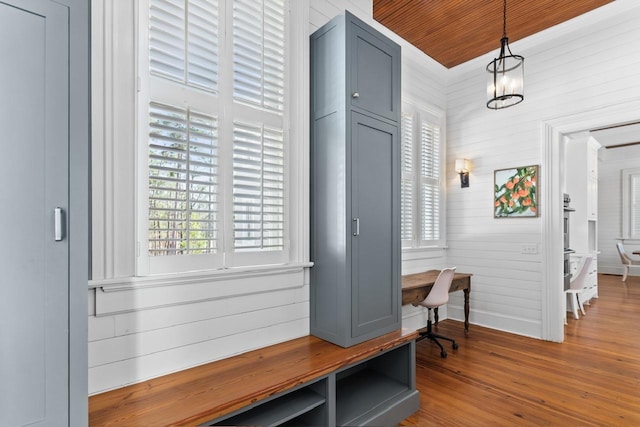 1011 Dogwood Dr, Greensboro, GA 30642 - mudroom featuring wood finished floors