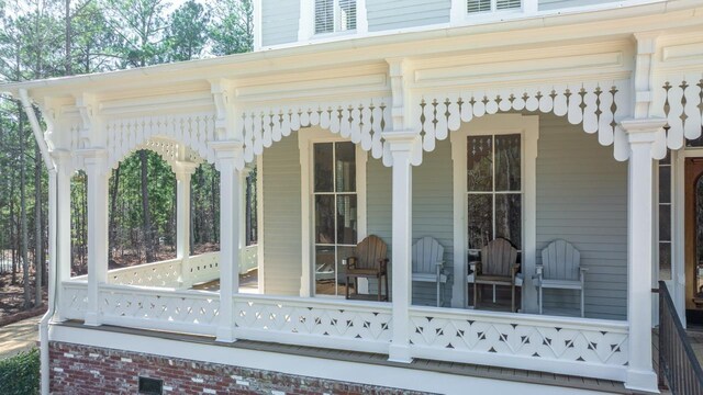 1011 Dogwood Dr, Greensboro, GA 30642 - exterior space featuring a porch and a sunroom
