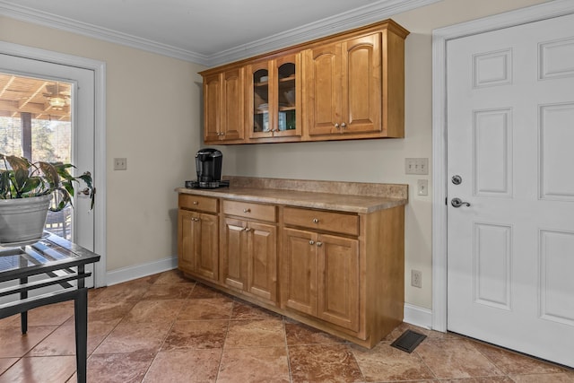 kitchen with crown molding