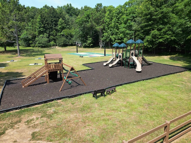 112-UNIT309 Indian Summer Path, Eatonton, GA 31024 - community playground with a lawn and community basketball court
