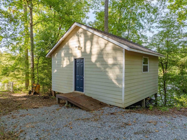 exterior space with an outbuilding