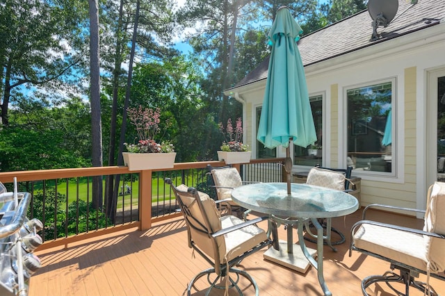 view of wooden deck