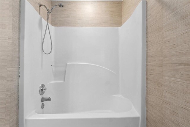 1120 Rawlings Dr, Rutledge, GA 30663 - bathroom with tub / shower combination