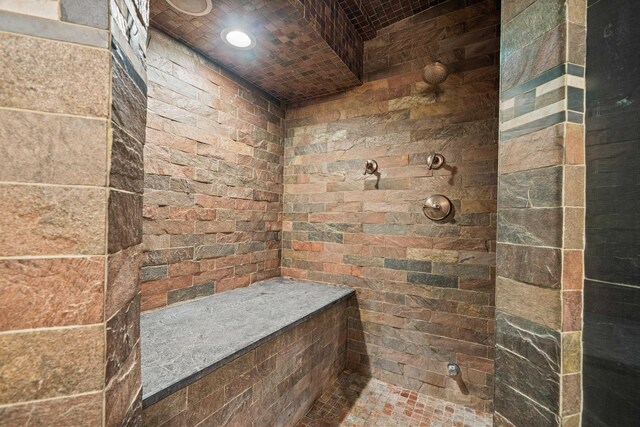 1611 Pine Grove Rd, Greensboro, GA 30642 - bathroom with tiled shower