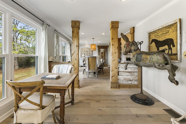 dining space featuring recessed lighting, visible vents, baseboards, wood-type flooring, and crown molding