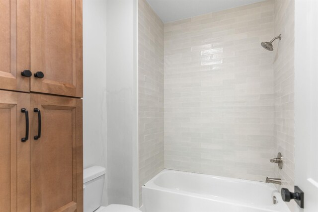 2050 Osprey Poynte, Greensboro, GA 30642 - bathroom with  shower combination