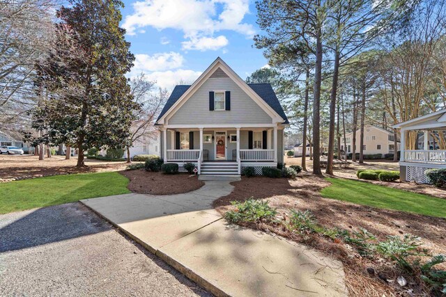 view of front of property with covered porch