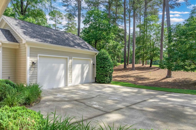 1051 Liberty Bluff Rd, Greensboro, GA 30642 - garage featuring driveway