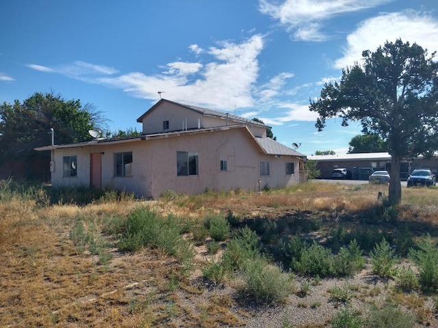 view of home's exterior