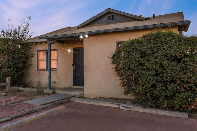 view of front of property