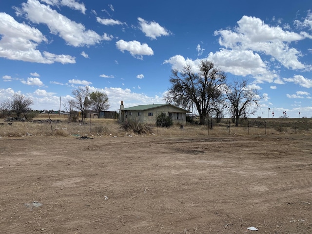 Listing photo 2 for 207 Abrahames Rd, Moriarty NM 87035