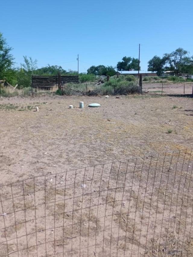 view of yard featuring a rural view